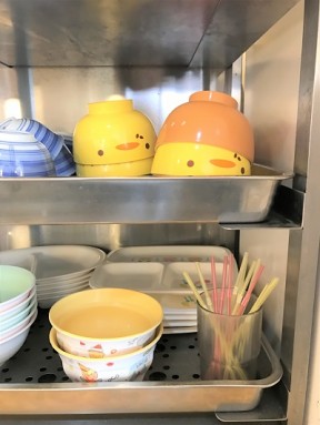 お子様連れも安心の食器 お子様連れも安心の食器