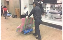 展示ブースへのお届け